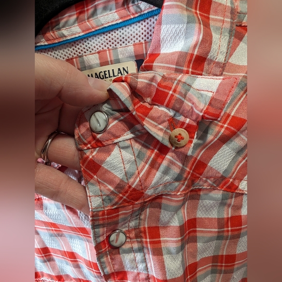 Mens Magellan Outdoors Fish Gear - Picture 2 of 12